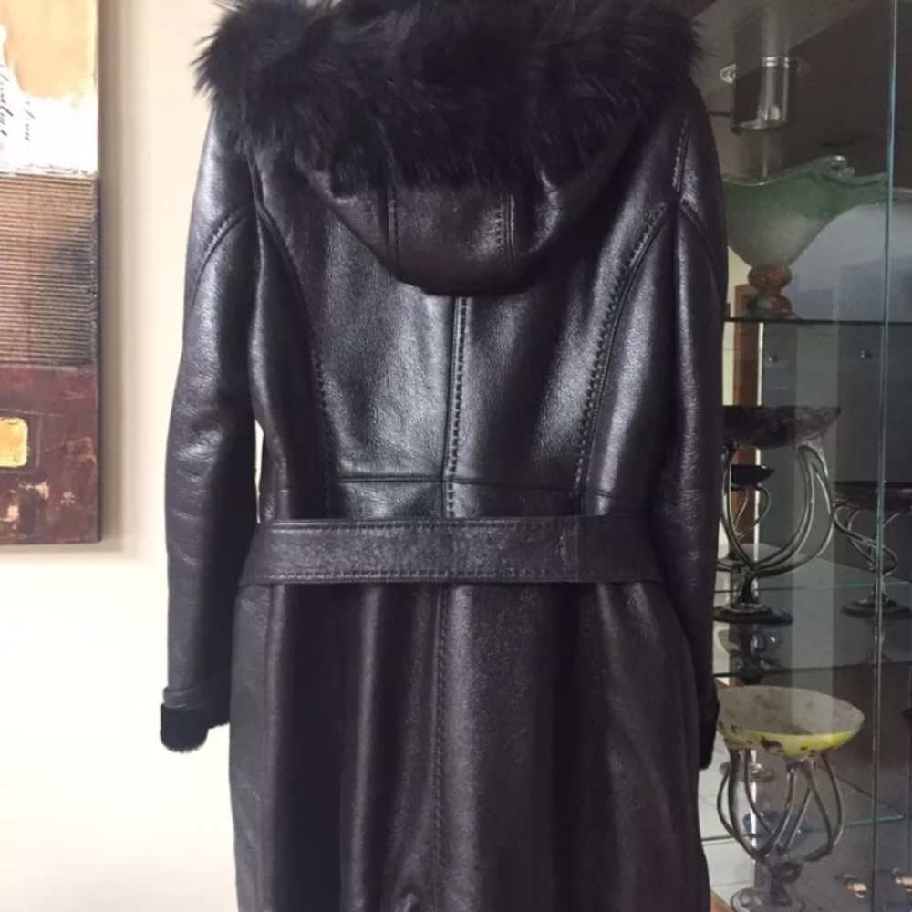 Beautiful leather coat with black fox - Picture 4 of 5